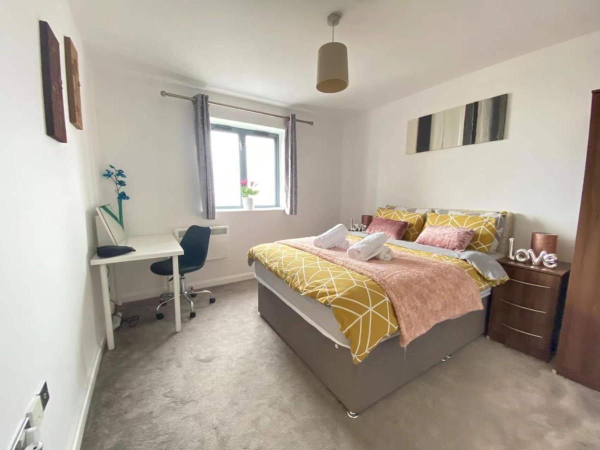 Beach Front Apt With Stunning Sea View Swansea Exterior photo