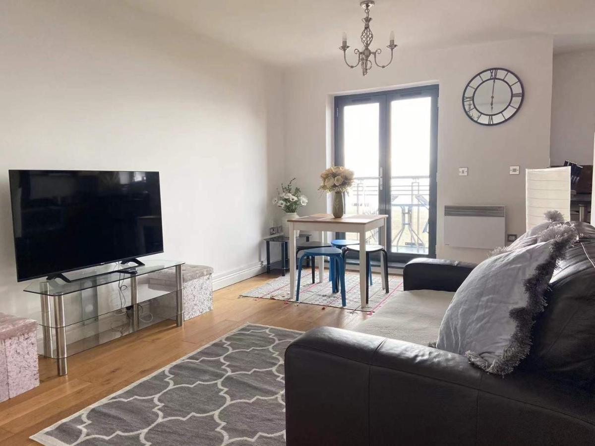 Beach Front Apt With Stunning Sea View Swansea Exterior photo